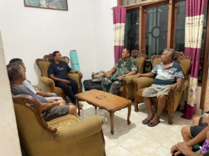 Dandim 1603/Sikka Melayat di Rumah Duka Pratu Yoseph Nong Novan, Prajurit Yonif 743/PSY Gugur di Puncak Jaya