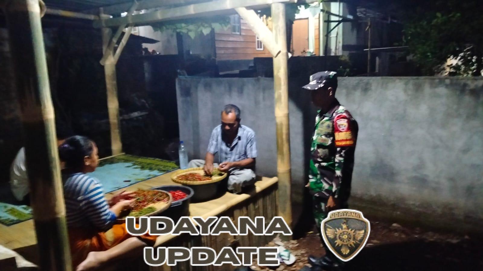‎Babinsa Desa Danger Gelar Patroli Malam, Ajak Warga Tingkatkan Kewaspadaan