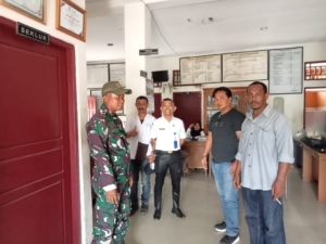 Babinsa Koramil 1602-01/Ende Perkuat Kamtibmas dan Komsos di Kelurahan Mautapaga