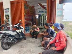 Kehadiran Babinsa di Tengah Masyarakat, Masyarakat Desa Ondorea Puukunggu Antusias dan Aman