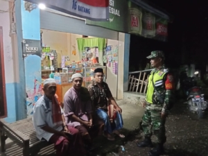 Babinsa Koramil 1608-06/Wawo Gelar Patroli dan Ronda Malam Bersama Warga