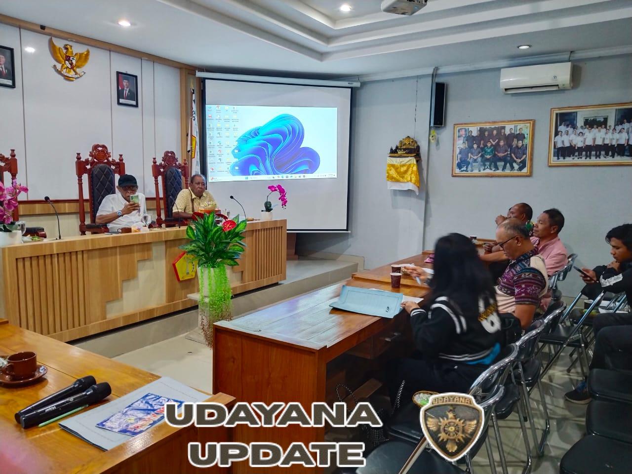 Perkuat Ekonomi Desa, Babinsa Koramil 1616-04/Blahbatuh Hadiri Musdesus Perubahan Perdes BUMDes Artha Mesaridana