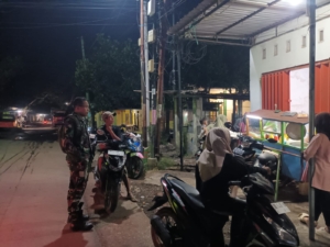 Babinsa Lenting Ajak Warga Jaga Kesehatan dan Kebersihan di Musim Pancaroba