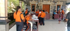 Babinsa Mendoyo Dauh Tukad Dampingi Posyandu, Wujudkan Generasi Sehat dan Unggul di Jembrana