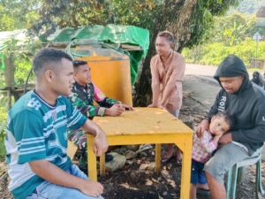 Babinsa Koramil 1602-03/Detusoko Laksanakan Komsos dan Pamwil di Desa Wolomage