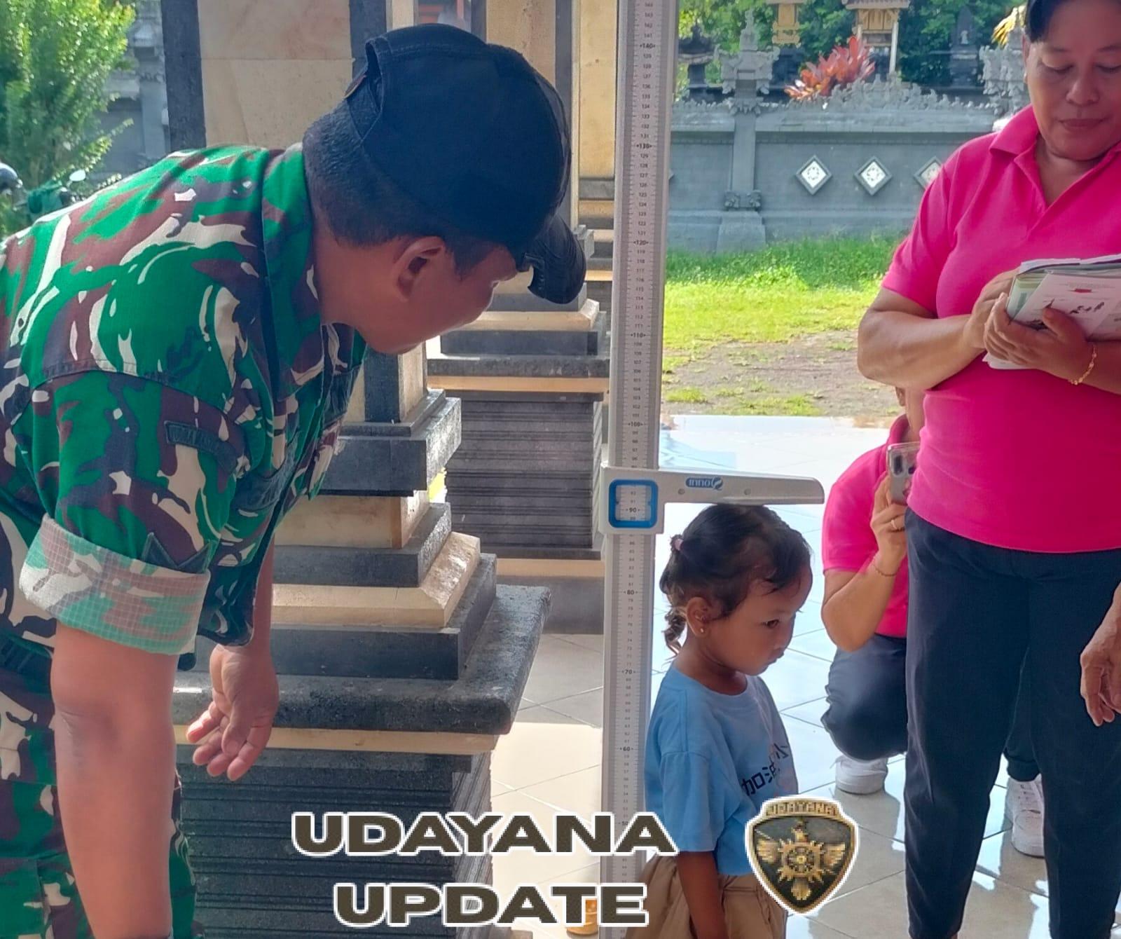 Babinsa Mendoyo Dangin Tukad Aktif Dampingi Posyandu, Wujudkan Generasi Sehat dan Bergizi di Jembrana