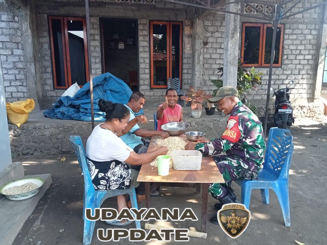 Babinsa Ramil 1602-01/Ende Perkuat Kamtibmas dan Kedekatan dengan Warga Mautapaga