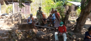 Sertu Yakobus Bona Laksanakan Komsos Bersama Warga Desa Mahal
