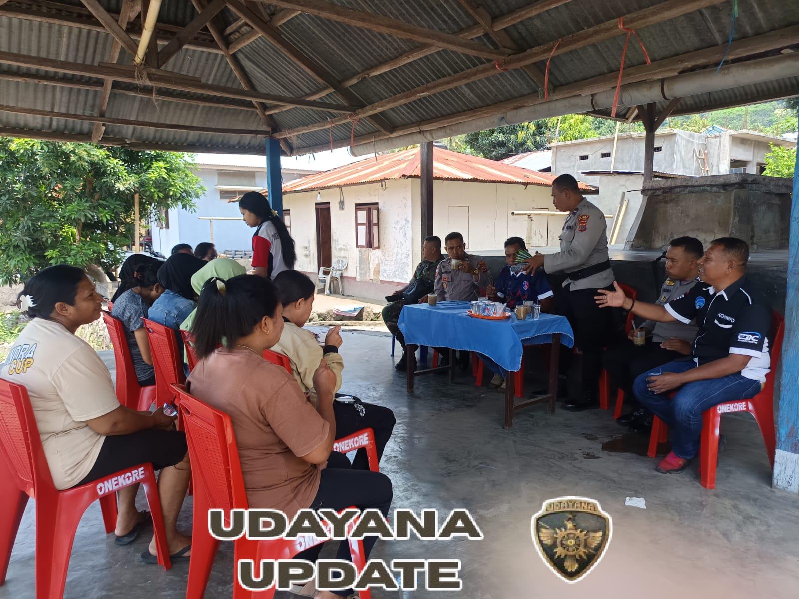 Babinsa Koramil 1602-01/Ende Bagikan Bibit dan Polybag Dukung Ketahanan Pangan Warga Onekore