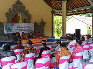 Babinsa dan Bhabinkamtibmas Candikusuma Jadi Narasumber Penguatan Forum Sipandu Beradat