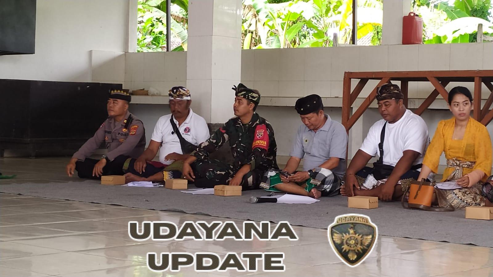 Sinergi Babinsa Dan Desa Adat, Kopda Kadek Agus Hadiri Paruman Adat Desa Adat Gelgel