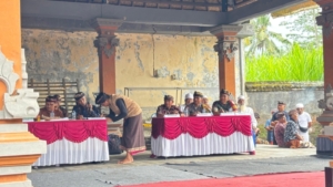Babinsa Tohpati Monitoring Pemilihan Jero Bendesa Adat