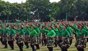 Kartika Chandra Kirana Koorcab Rem 163 PD IX/Udayana Sukses Pentaskan Tari Dadong Rerod Secara Massal