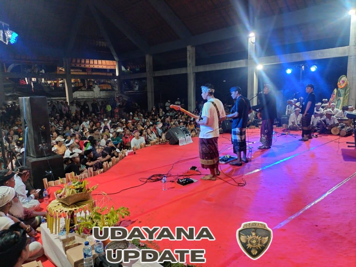 Aparat Keamanan Di Desa Batumadeg Gelar Pengamanan Malam Pagelaran Seni