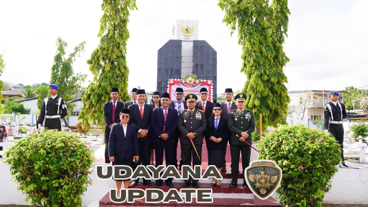 Brigjen TNI Hendro Cahyono Pimpin Upacara Ziarah Nasional Peringati Hari Pahlawan di TMP Dharma Loka Kupang