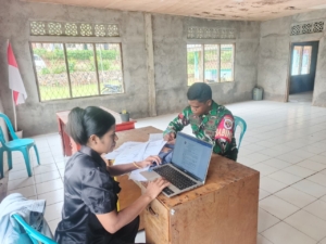 Babinsa Koramil 1602-04/Maurole Laksanakan Puldatater di Desa Kebesani, Perkuat Pembinaan Teritorial