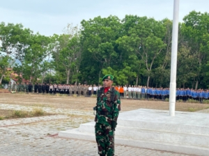 Semangat Nasionalisme, Kodim 1601/Sumba Timur Ikuti Upacara Hari Pahlawan di Lapangan Kantor Bupati