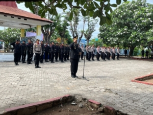Semangat Nasionalisme, Kodim 1601/Sumba Timur Ikuti Upacara Hari Pahlawan di Lapangan Kantor Bupati