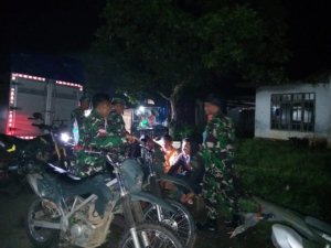 Wujudkan Kondusifitas Wilayah, Babinsa Koramil 1630-03/MP Rutin Laksanakan Patroli Kamtibmas