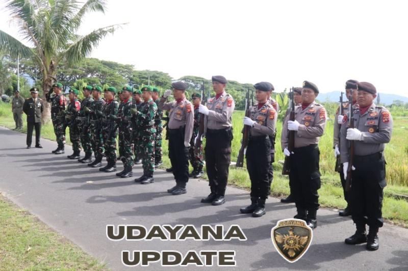 Peringati Hari Pahlawan Ke 80 Tahun 2025, Dandim Klungkung Hadiri Upacara Ziarah Dan Tabur Bunga