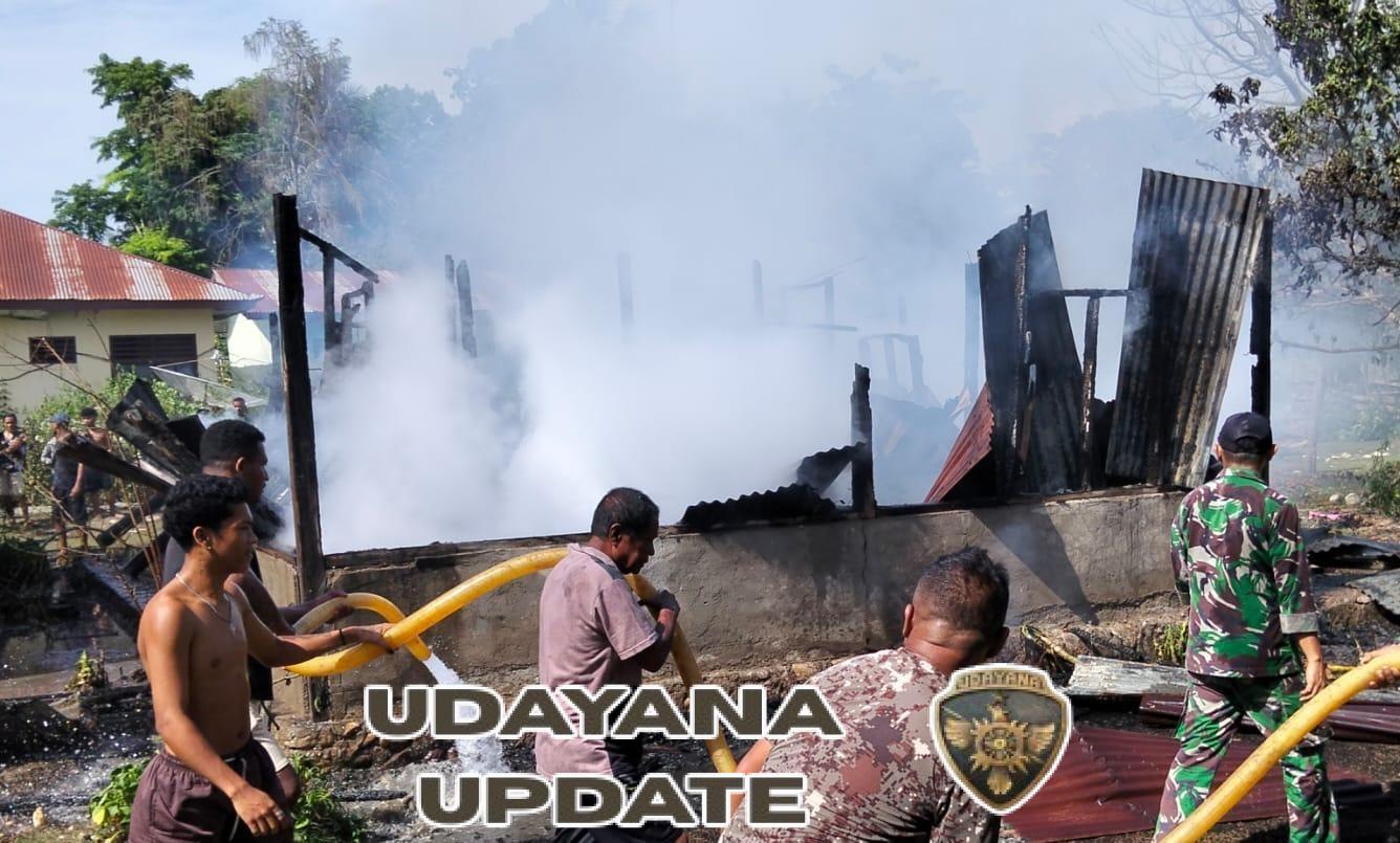 Satgaster Pos Metamauk Gerak Cepat Bersama Warga Bantu Padamkan Kebakaran Rumah Warga