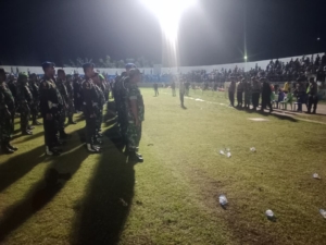 Kodim 1602/Ende Kawal Ketat Jalannya Pertandingan ETMC Ende 2025 di Stadion Marilonga