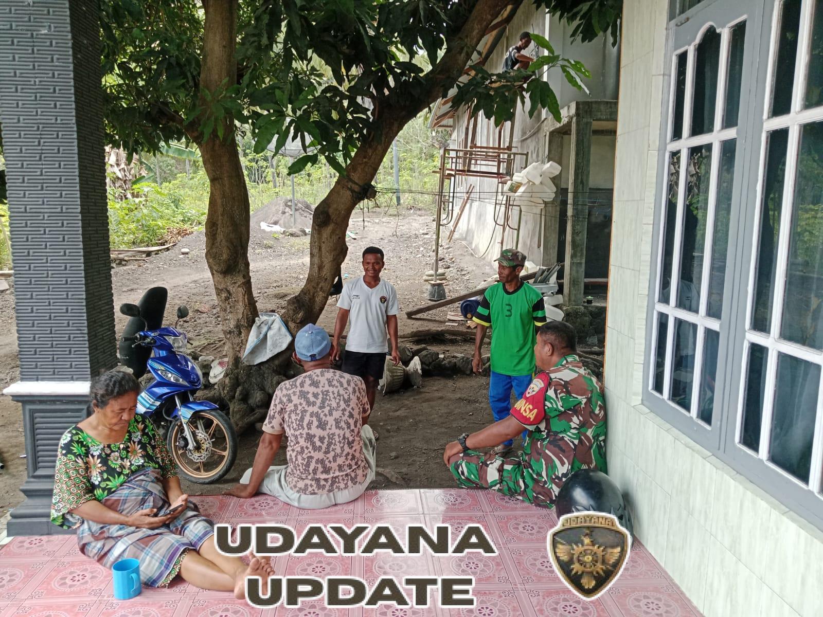 Babinsa Koramil Ende Utara Tingkatkan Kamtibmas Lewat Komsos dan Pamwil di Dusun Puumbara