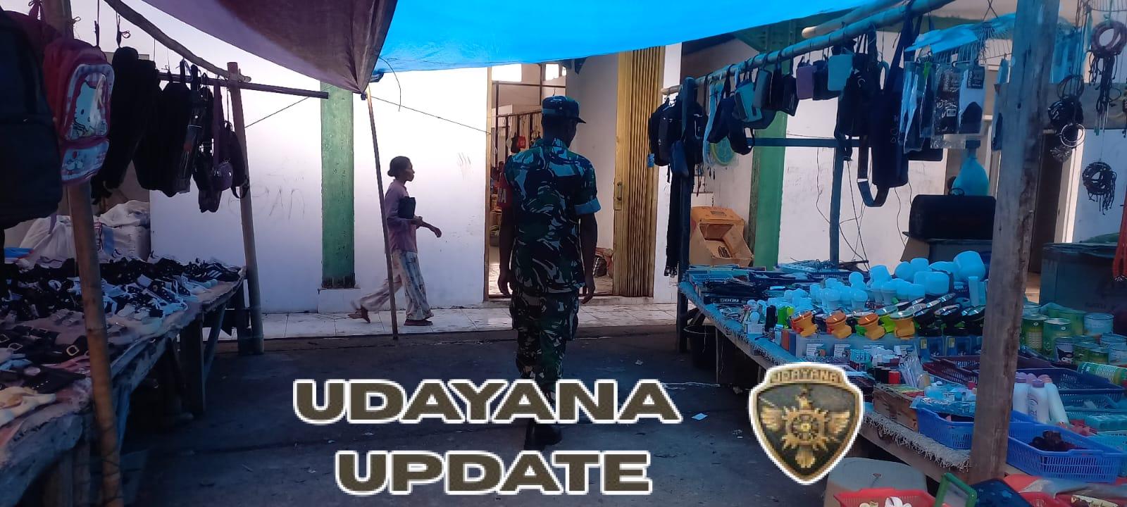 Babinsa Himbau Warga Pasar Balauring Jaga Keamanan dan Kenyamanan Bersama