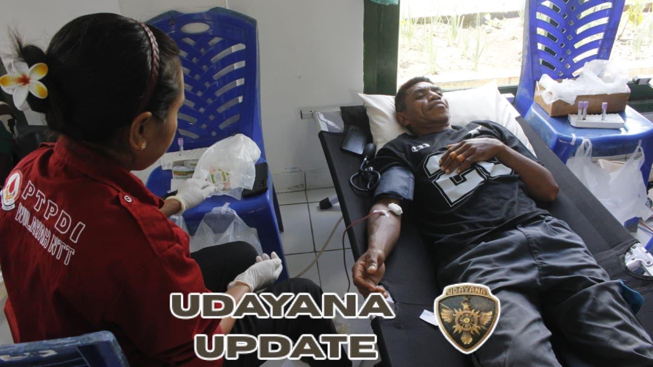 Semangat HUT ke – 79 Arhanud, Yonarhanud 2 Kostrad Gelar Donor Darah di Satuan dan Perbatasan RI-RDTL