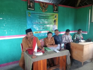 TNI Bersama Pemerintah Desa Sinergi Sukseskan Penyaluran BLT Dana Desa Tahun Anggaran 2025 di Boleng