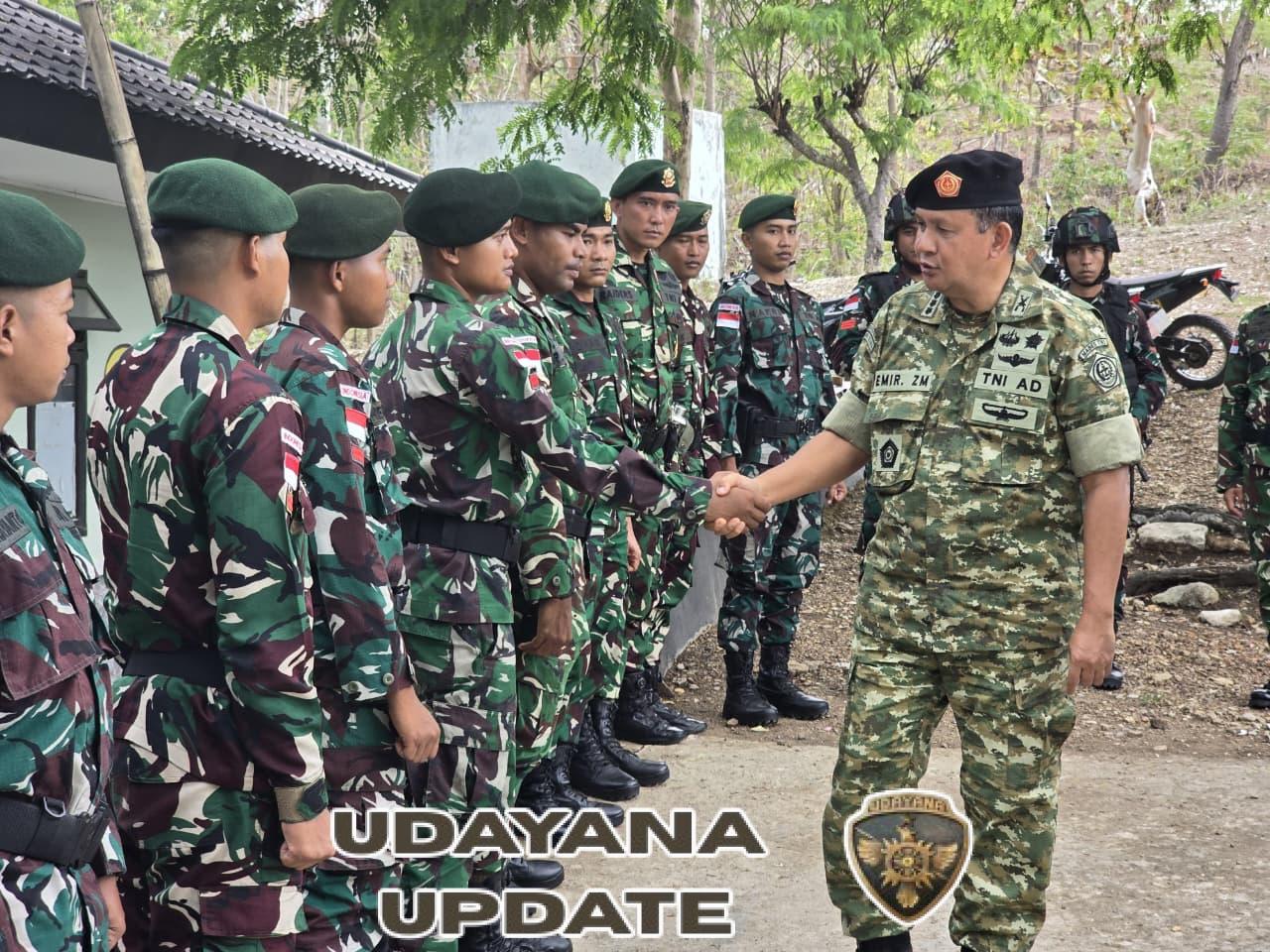 Satgas Pamtas Yonarhanud 2 Kostrad Terima Kunjungan Tim Ditjen Strahan Kementrian Pertahanan RI