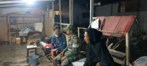 Babinsa Koramil 1628-02/Sekongkang Laksanakan Patroli Malam Jaga Kondusifitas Wilayah