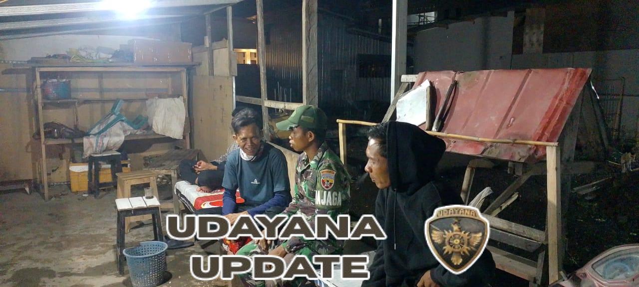 Babinsa Koramil 1628-02/Sekongkang Laksanakan Patroli Malam Jaga Kondusifitas Wilayah