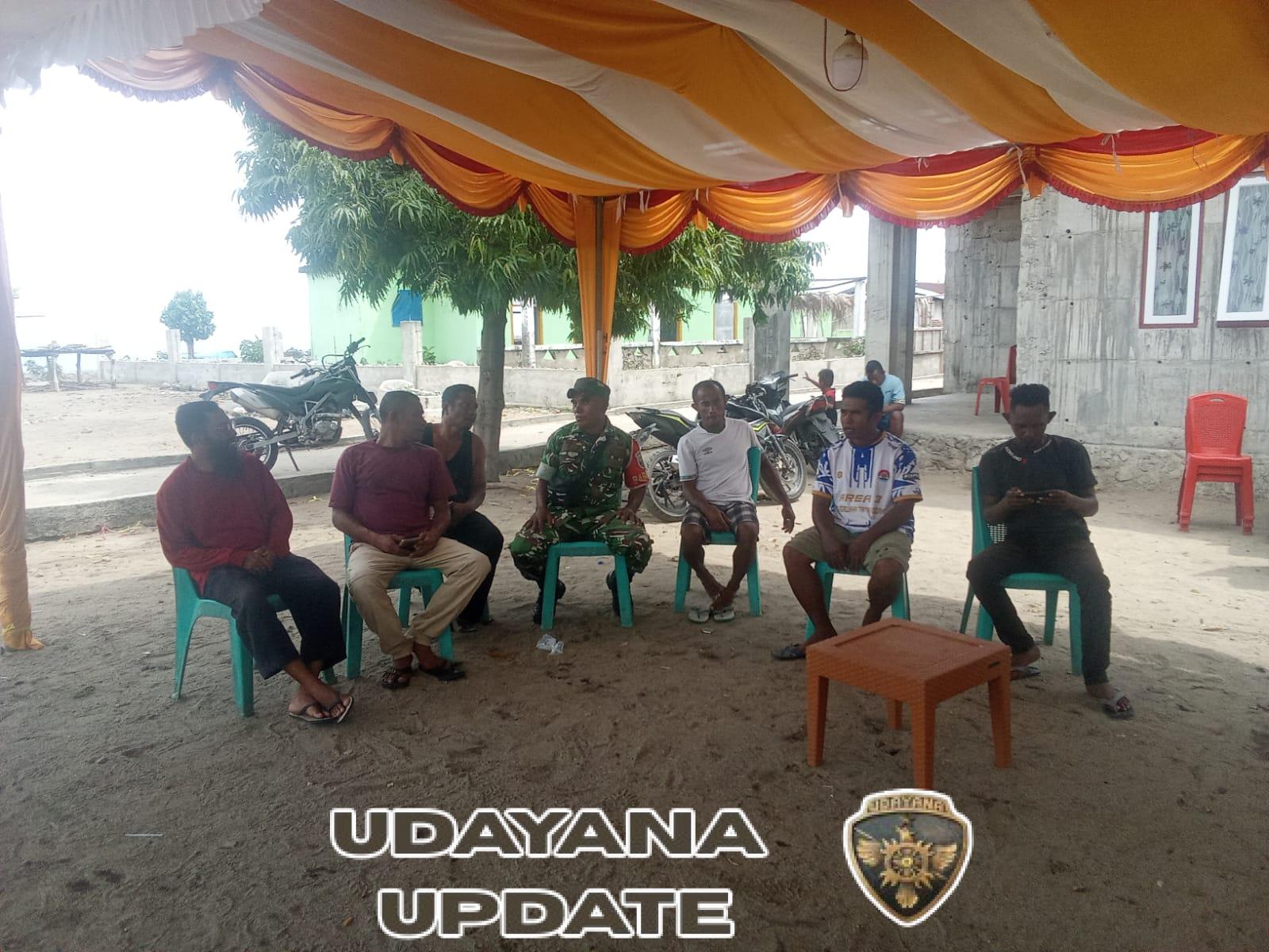 Babinsa Sertu Denis Fernandes Gelar Komsos dan Pamwil di Desa Ndondo, Jaga Stabilitas Keamanan