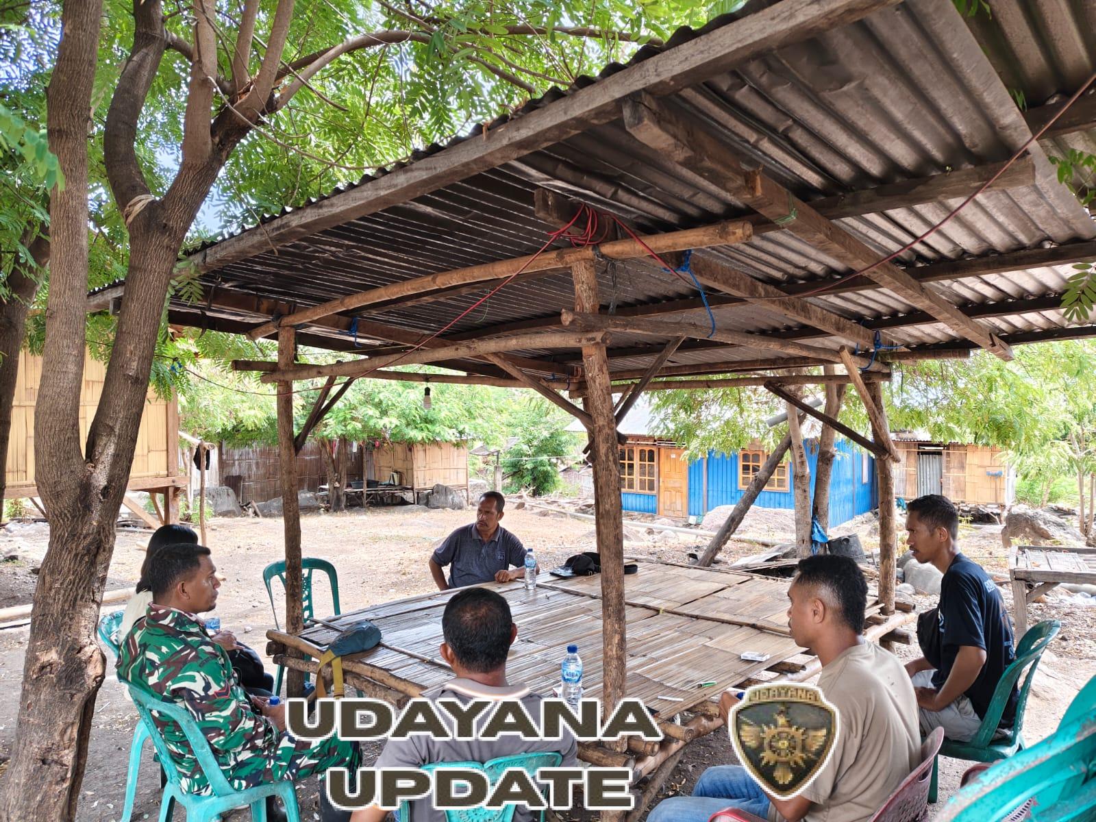 Babinsa Koramil Maurole Gelar Komsos dan Pamwil, Warga Dusun Molowatu Merasa Aman