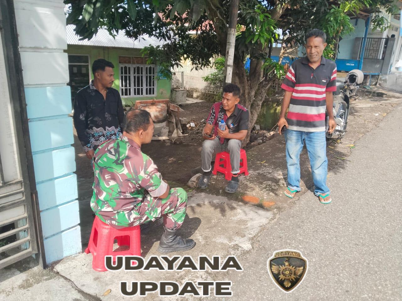 Babinsa Koramil 1602-01/Ende Tingkatkan Kamtibmas Lewat Komsos di Kelurahan Kota Ratu