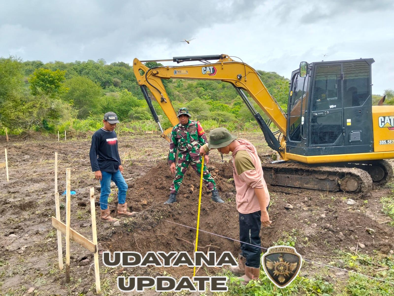 Babinsa Desa Belo Serda Sukardin Awasi Pembangunan Koperasi Merah Putih