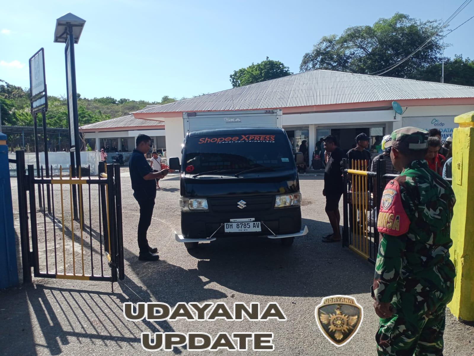 Babinsa Koramil 1627-02/Pantai Baru Amankan Aktivitas KM Kalibdri di Pelabuhan Pantai Baru