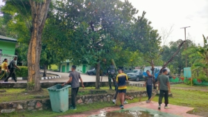 Personel Kodim 1618/TTU Gelar Jumat Bersih, Wujudkan Lingkungan Kerja yang Rapi dan Nyaman