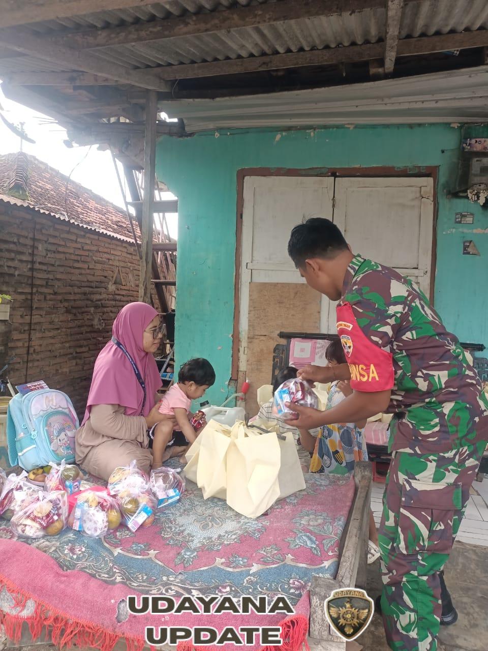 Sertu Dahlan Dampingi Program Makan Sehat Bergizi di Posyandu Pamongo Seteluk Rea