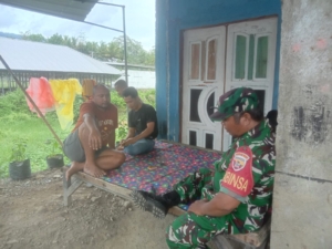 Babinsa Desa Tapir Perkuat Komsos, Jaga Keamanan dan Keharmonisan Masyarakat