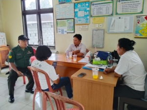 Babinsa Getakan Gelar Komsos Bersama Bidan Desa