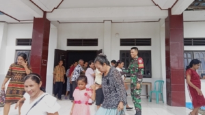 Piket Koramil 1627-03/BTT Amankan Jalannya Ibadah di Gereja GMIT Talitakumi Nggauk