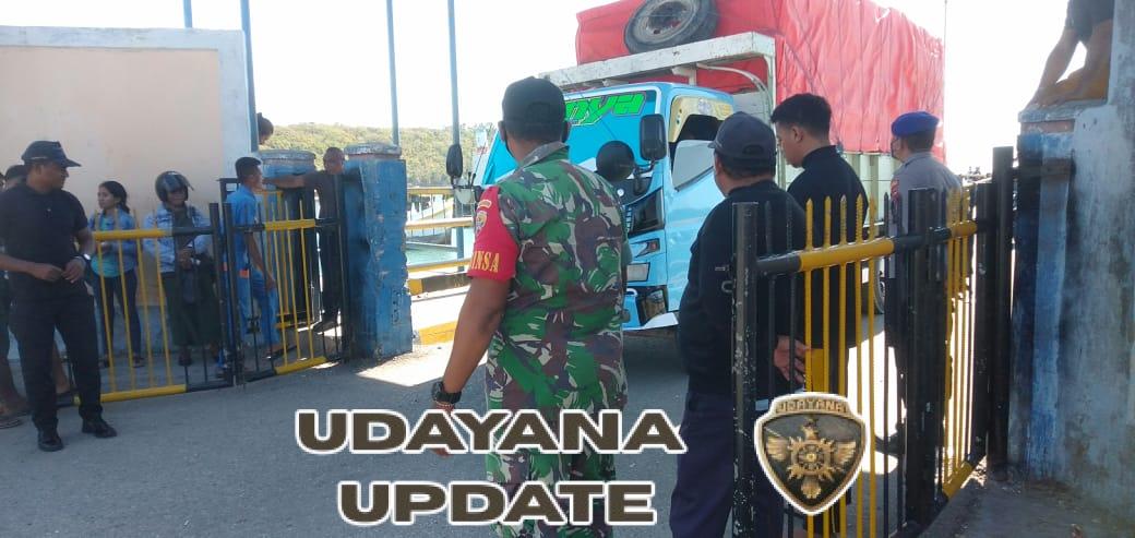 Serda Roni Riberu Laksanakan Pengamanan dan Monitoring Keberangkatan Kapal di Pantai Baru