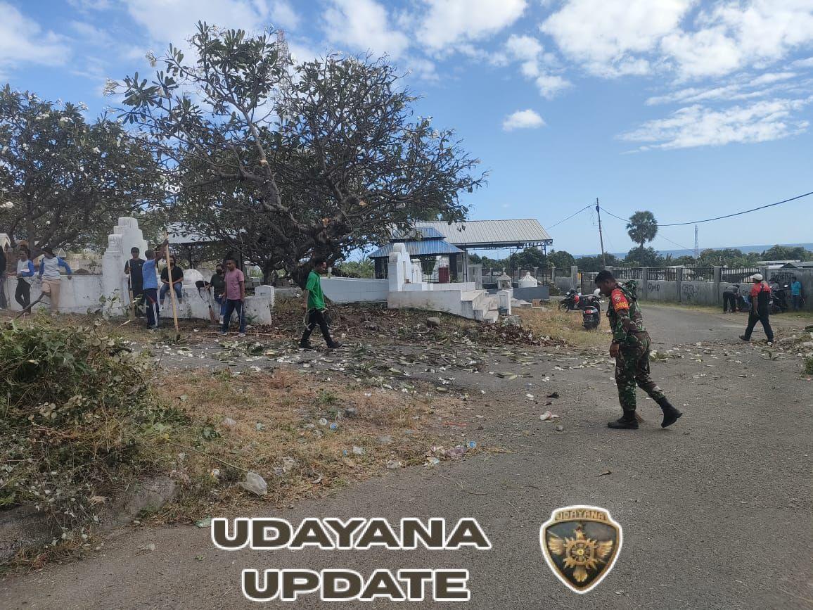 Babinsa dan Warga Wailaming Gelar Kerja Bakti Bersihkan Lingkungan