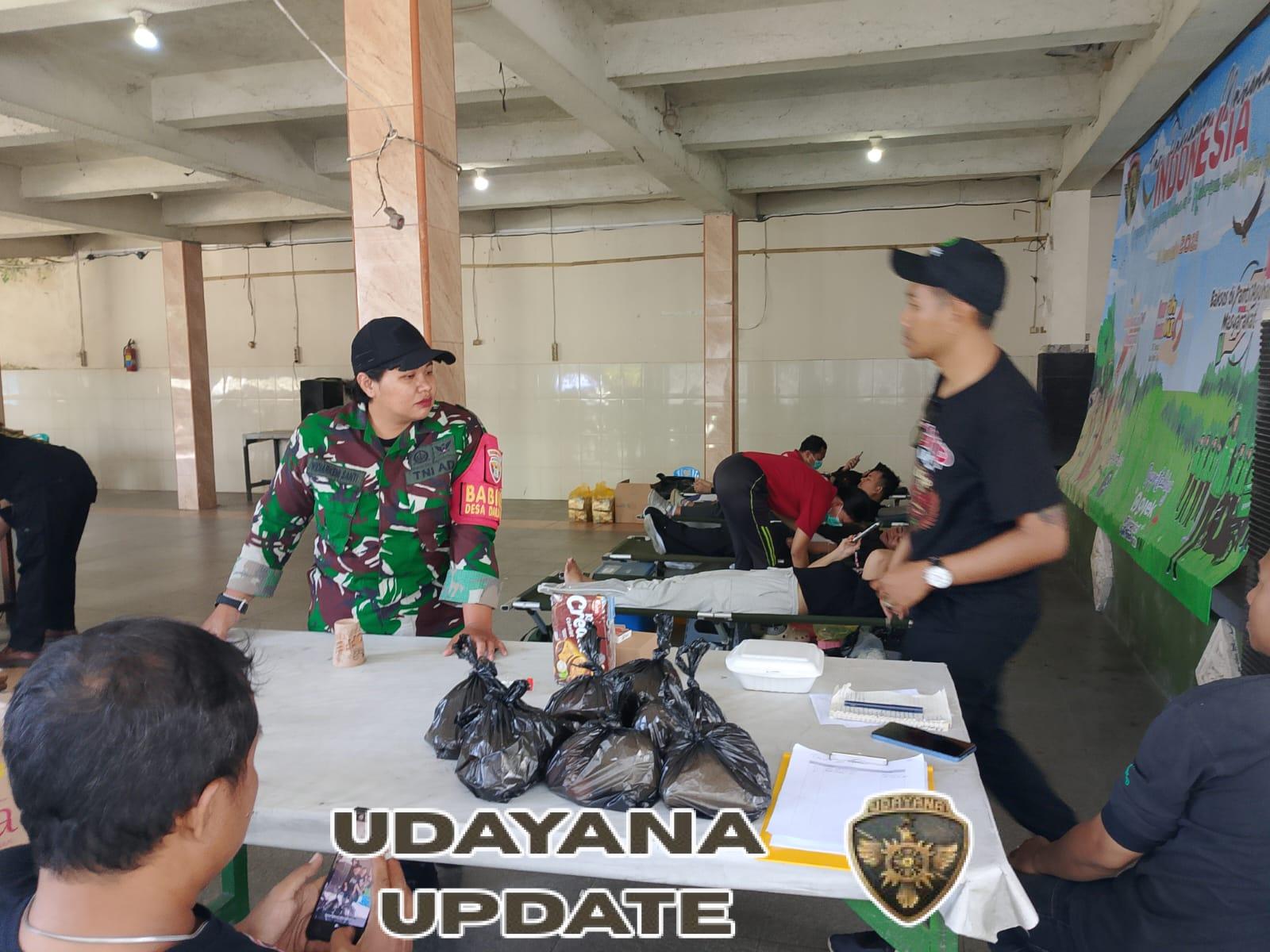 Babinsa Serka Widiarkeni Hadiri Donor Darah Gojek Bali Peringati Hari Pahlawan di Tabanan