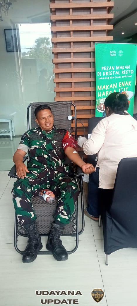 Solidaritas TNI Polri Meriahkan Donor Darah Hotel Cristal