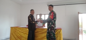Pastikan Transparan Dan Sesuai Ketentuan, Babinsa Kamasan Dampingi Penyaluran BLT DD Bulan Nopember 2025