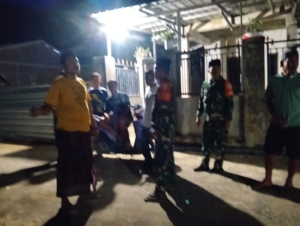 Situasi Wilayah Tetap Kondusif, Patroli Siskamling Babinsa Sangia Berjalan Lancar