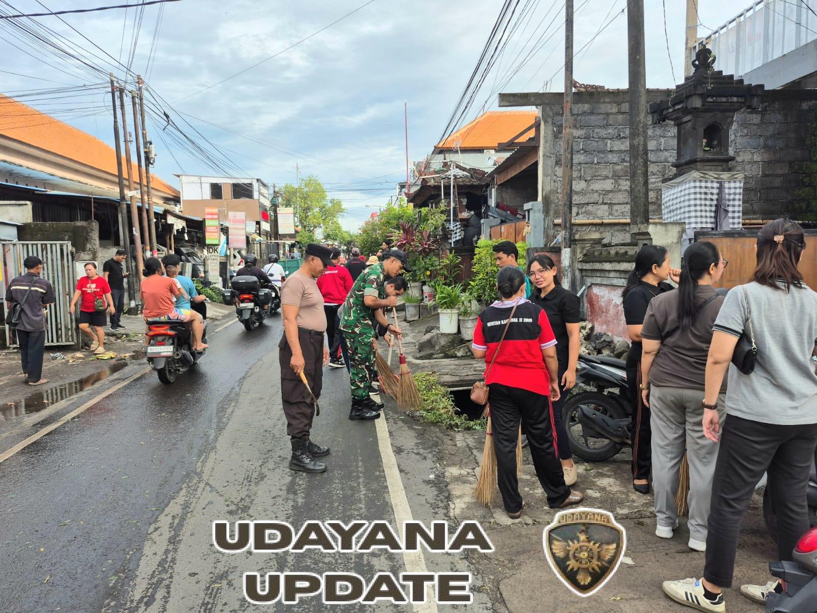 Babinsa Sesetan Aktif Dampingi Warga dalam Kerja Bakti Kebersihan Lingkungan